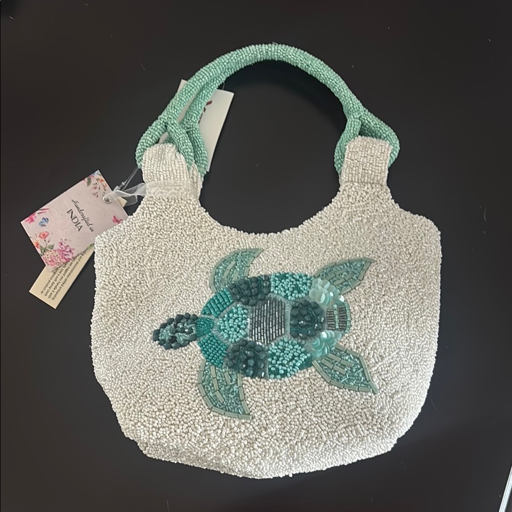 Trendy Turtle Beaded Purse